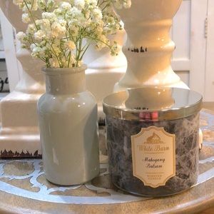 White barn mahogany balsam scented candle